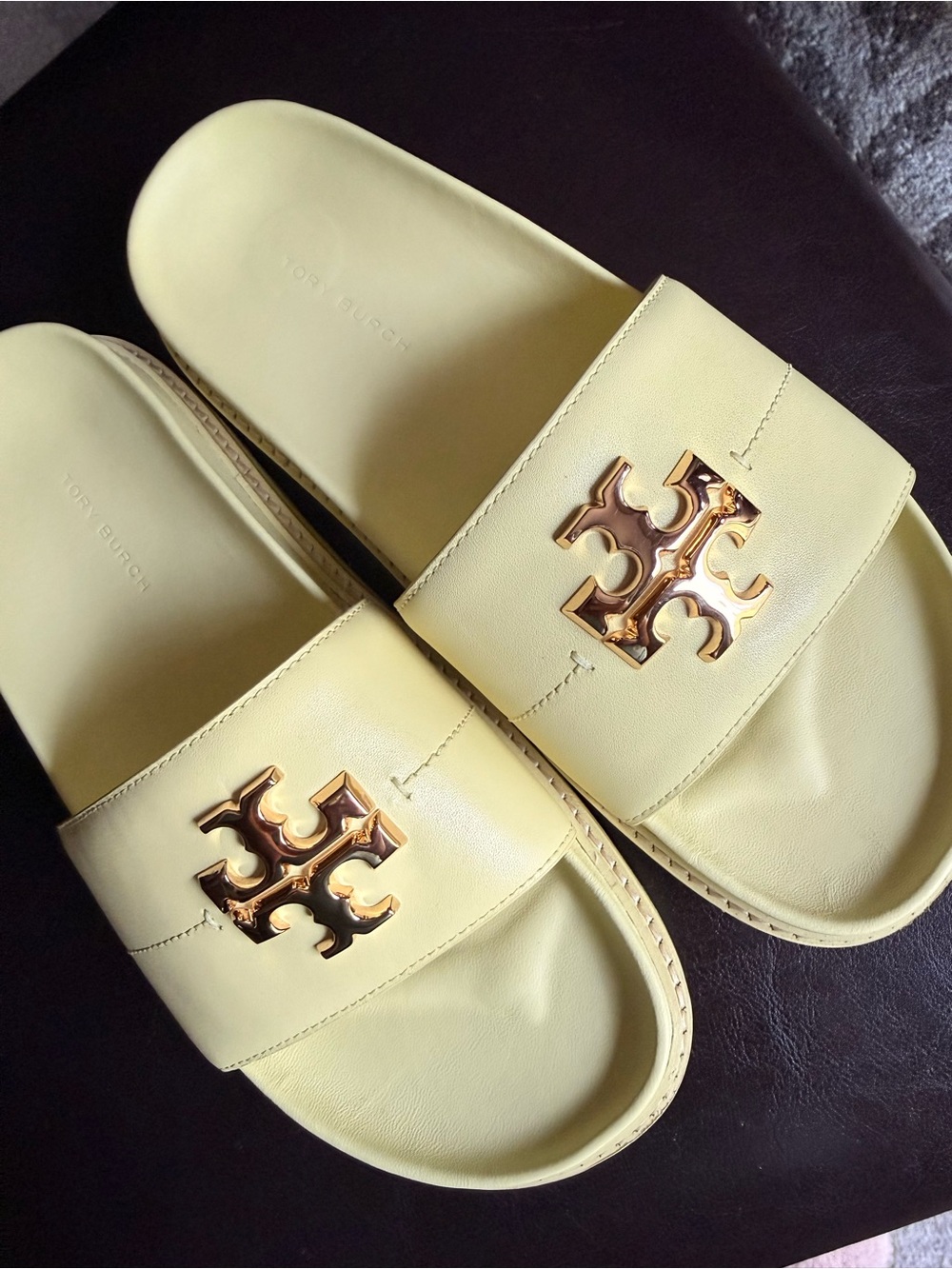Tory Burch Pale Yellow Leather Everly Anatomic Lug Sandals with Gold Emblem